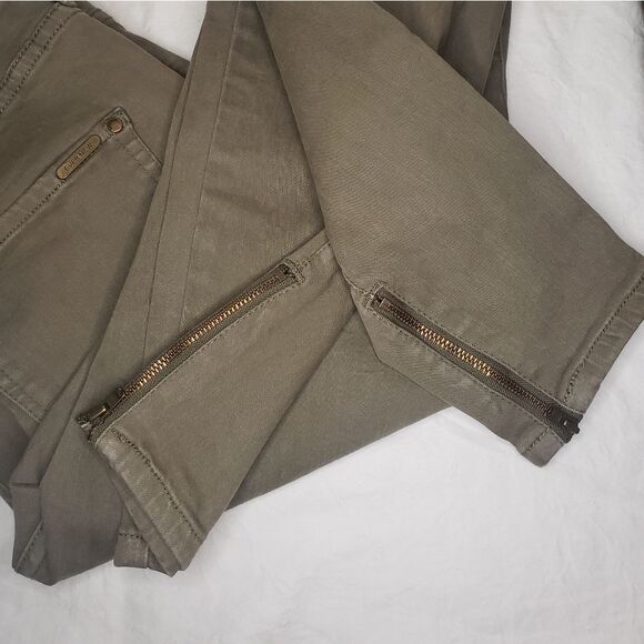 Green Skinny Denim Pants - Picture 4 of 10